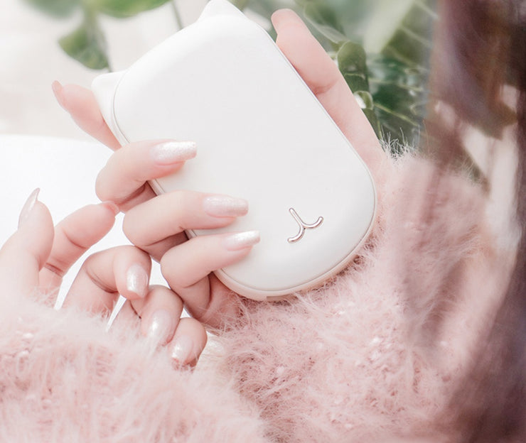 Charging hand warmer warm baby